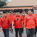 DPC PDI Perjuangan Kota Surabaya Ziarah ke Makam Pahlawan Nasional