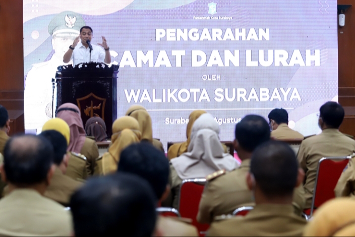 Ini dia Pesan Penting Walikota Eri Cahyadi Kepada Camat dan Lurah