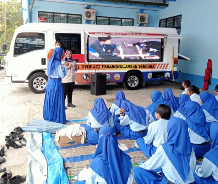 SMAN 1 Talun Gelar SPAB Guna Antisipasi Erupsi Gunung