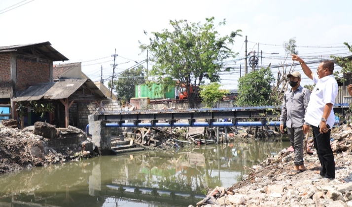 Pemkot Surabaya Siapkan Anggaran Rp867 Miliar Untuk Proyek Drainase di Tahun 2023