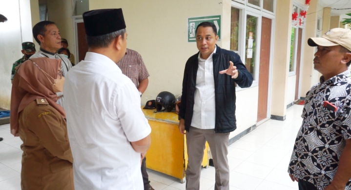 Sidak Kantor Kelurahan Tandes, Eri Cahyadi Minta Ruang Pelayanan Modern dan Kekinian