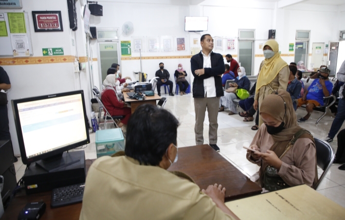 Wali Kota Eri Cahyadi Minta Sistem Antrean di Puskesmas Harus Dibenahi