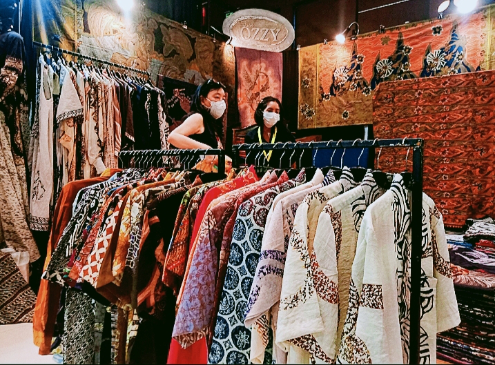 Dibuka, Batik Fashion Fair 2022 di Grand City Surabaya