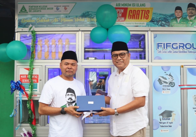 FIF GROUP Resmikan Fasilitas Air Minum Gratis