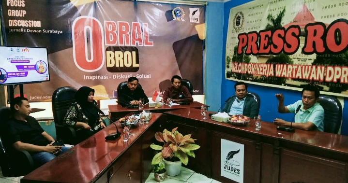 Diskusi Inspiratif Jurnalis Dewan Surabaya Soal Produk Jurnalistik dan Medsos