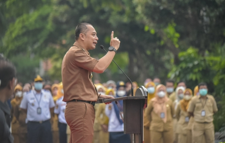 Walikota Surabaya Peringatkan ASN Jangan Pamer Kekayaan di Medsos