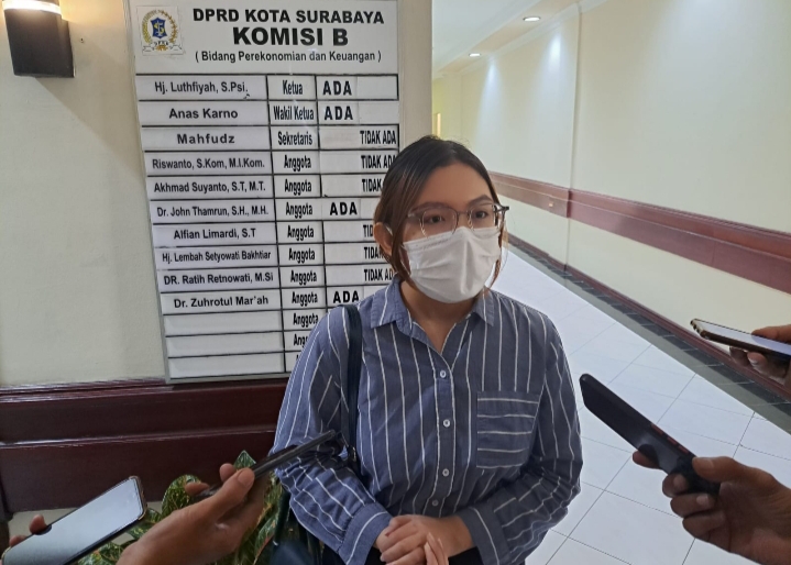 Gila! Eks Karyawan PT ABC Udah Dipaksa Resign eh Malah Disuruh Tebus Ijazah Rp25 Juta, ya Lapor Ke Dewan