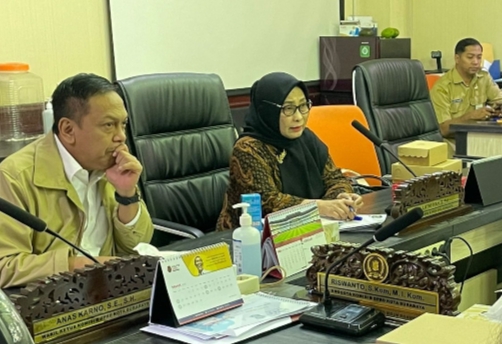 Diskominfo Surabaya Dipanggil Komisi B, Terkait Penataan Kabel Utilitas 