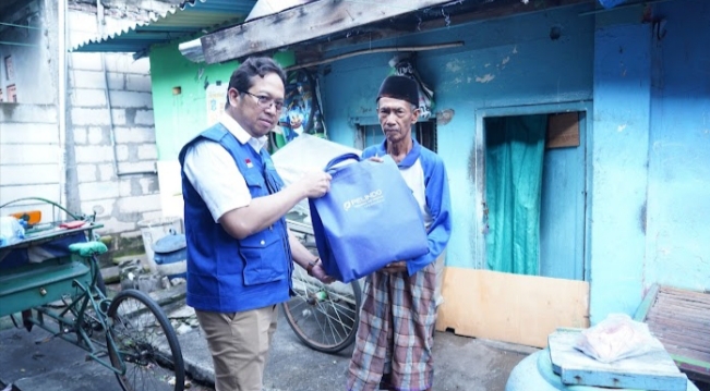 Jelang Lebaran, TPS Bagikan 750 Paket Sembako