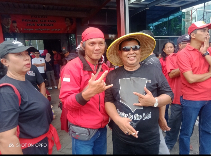 Ganjar ke Posko Pandegiling, Sukadar: Kader PDIP Surabaya All Out Menangkan Ganjar Presiden 2024