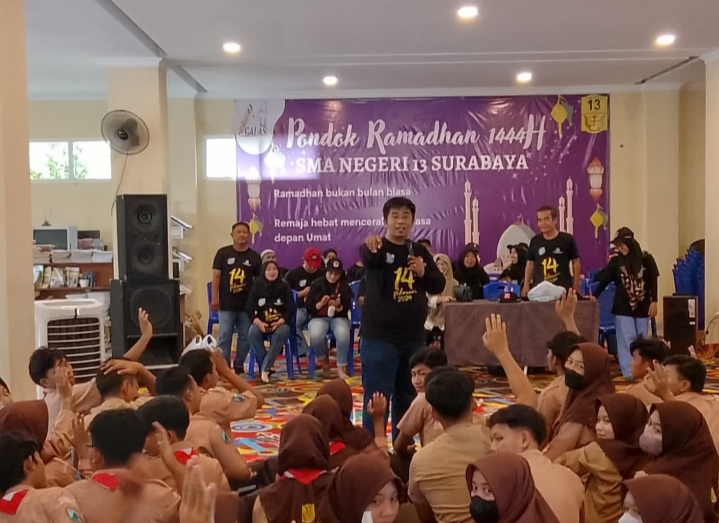 Kirab Pemilu 2024 Di Kota Surabaya Sosialisasi Bersama Pemilih Pemula, Hingga Gelar Seni Budaya 