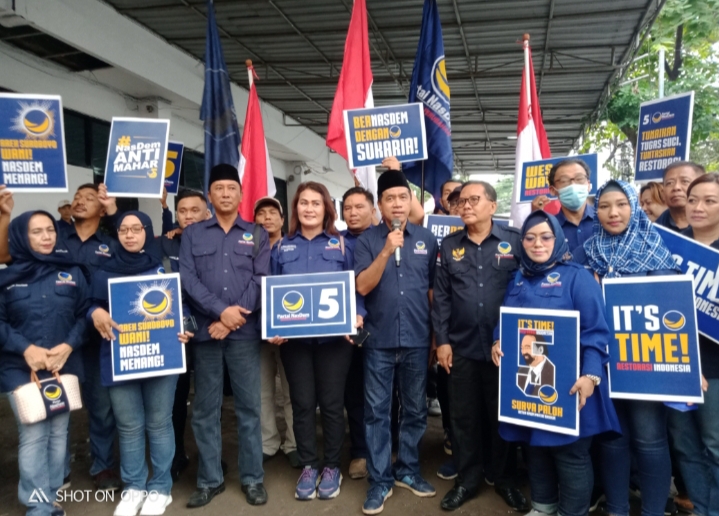 Partai Nasdem Kota Surabaya Serahkan 50 Bacaleg ke KPU