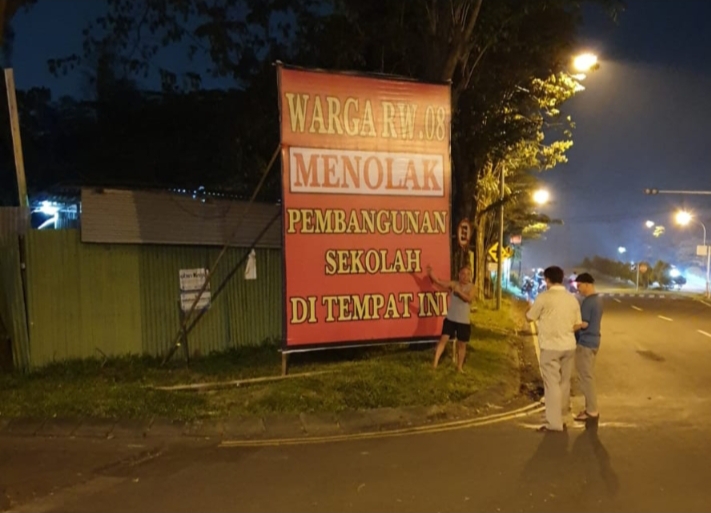 Warga RW 08 Sambikerep Citraland Tolak Pendirian Sekolah Logos