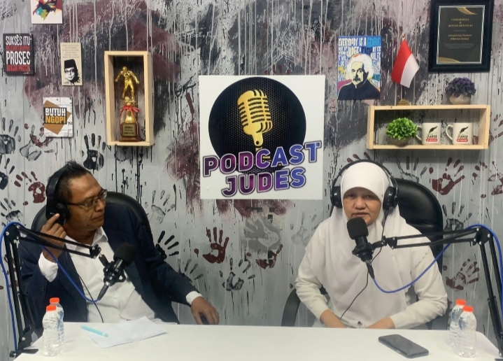 Serunya Podcast JUDES Bersama Wakil Ketua DPRD Kota Surabaya dari PKS, Reni Astuti