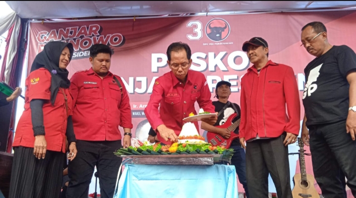 Caleg PDIP Dapil IV Surabaya Arjuna Rizki Buka Posko Ganjar Capres 2024