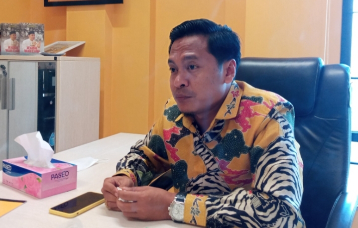 Ketua Golkar Surabaya Marah Besar, Baliho dan Banner Caleg Golkar di Copot Trantib