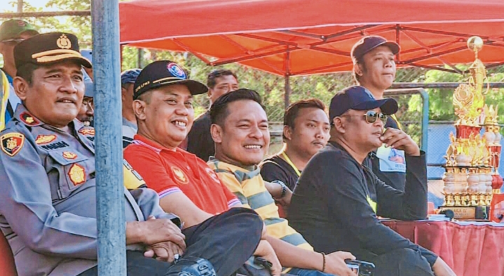 Ketua Partai Golkar Surabaya Arif Fathoni Buka Turnamen Sepak Bola Medokan Ayu Cup