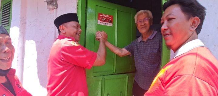 Door to Door ke Kampung, Anas Karno Sosialiasikan Ganjar Pranowo dan PDIP