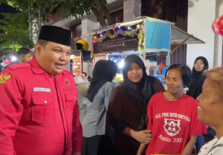 UMKM Genteng Besar Tembus Omzet Rp 250 Juta per Bulan, Wasek DPC PDIP Surabaya Achmad Hidayat Borong Makanan