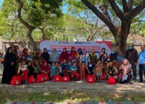 Sahabat Cak Ghoni Bekerjasama dengan Pertamina dan Yayasan BDH Peduli Gelar Baksos Bagikan Sembako di Kecamatan Bulak