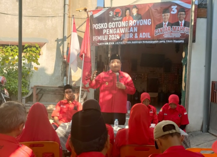 Wasek DPC PDIP Surabaya Achmad Hidayat Resmikan Posko Pemilu Jujur dan Adil di Tiga Kecamatan