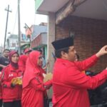 Achmad Hidayat Kampanyekan Ganjar - Mahfud Door to Door di Perkampungan Padat Penduduk