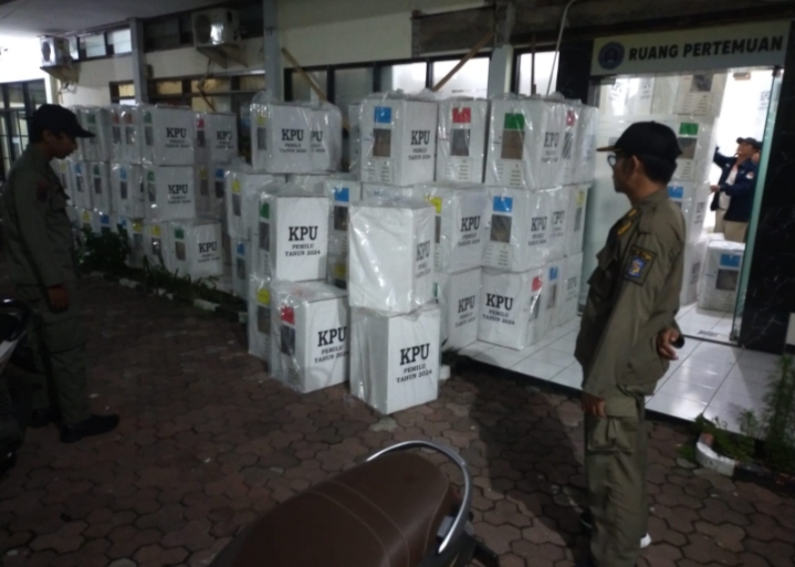 Distribusi Logistik Pemilu Capai 100 Persen, Pemkot Surabaya Siap Sukseskan Pesta Demokrasi 2024