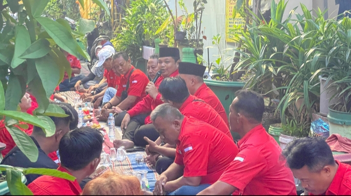 Perkuat Barisan, Jelang Lebaran Kader Banteng Kecamatan Bubutan Gelar Buka Bersama 