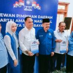 Eri Cahyadi-Armuji Daftar Bacawali dan Bacawawali ke PAN Kota Surabaya