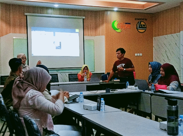 Japelidi dan Unitomo Gelar Workshop  Literasi Digital Melawan Hoaks