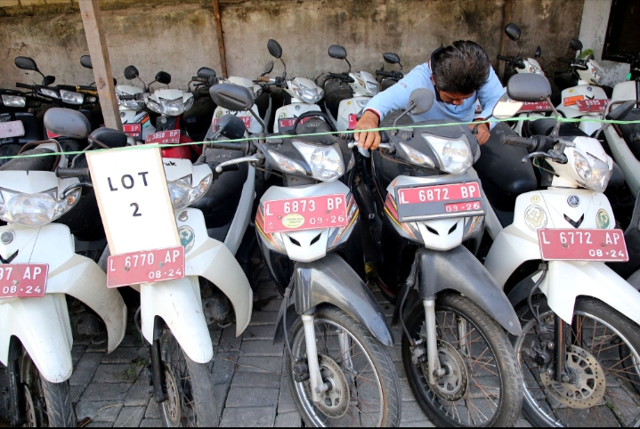 Pemkot Surabaya Lelang 889 Kendaraan Operasional