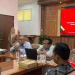 Bersama Parpol dan Stakeholder KPU Surabaya Sosialisasi Tahapan Pencalonan Pilkada Serentak