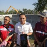 Walikota Eri Cahyadi Sidak Beberapa Proyek Saluran Air