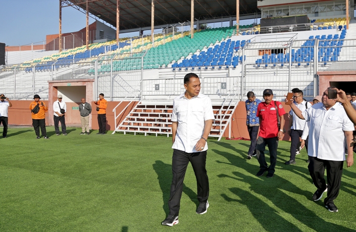 Sidak Stadion Gelora 10 November, Wali Kota Eri Ajak Masyarakat Ramaikan AFF U-19