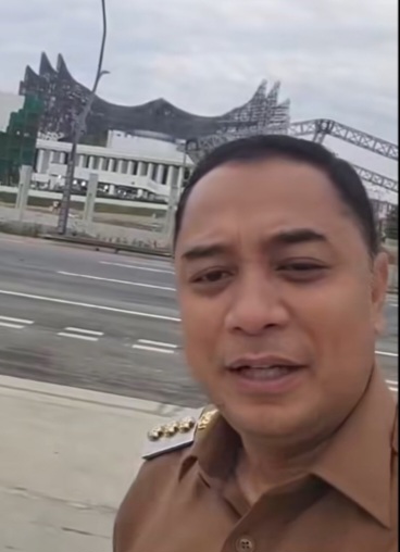 Eri Cahyadi Ngevlog di IKN, Bicara Surabaya Jadi Hub bagi Ibukota Baru