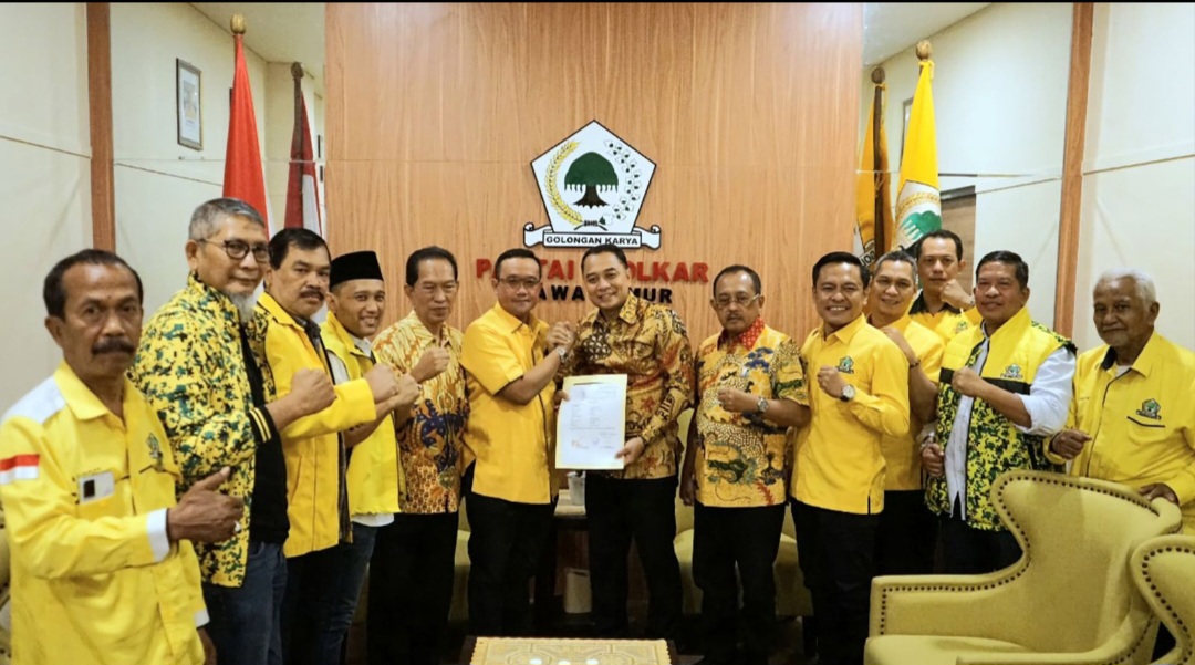 Eri-Armuji Resmi Terima B1-KWK dari Partai Golkar untuk Maju Pilwali Surabaya Periode Kedua