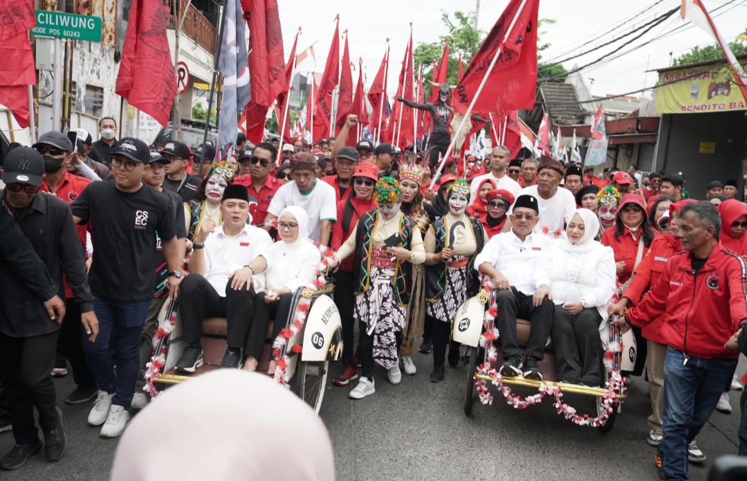 Bacawali dan Bacawawali Eri-Armuji Daftar ke KPU Surabaya