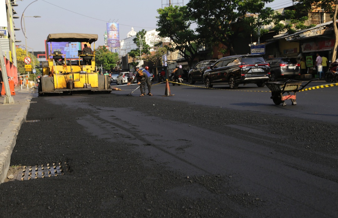 Jelang Musim Hujan, Pemkot Surabaya Kebut Proyek Saluran dan Infrastruktur Jalan