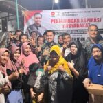 Anggota Komisi C dari PKS Faris Abidin Disambati Warga saat Reses di Krembangan Utara