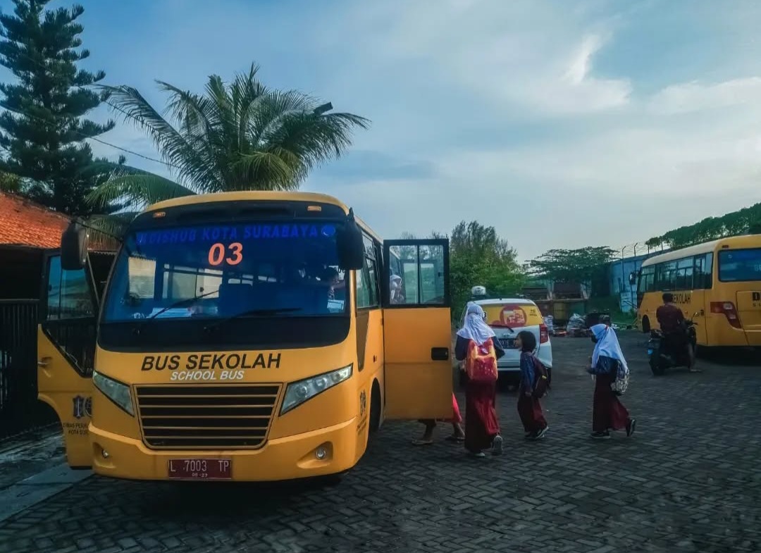 Minimalisir Kecelakaan Siswa, Pemkot Surabaya Optimalkan Layanan Bus Sekolah