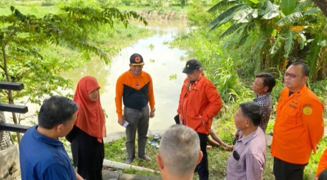 Anggota Komisi D Johari Mustawan Sampaikan Turut Berduka Cita Kepada Keluarga Korban Balita Terseret Arus Di Wiyung